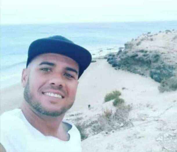 Yony, conocido por Valerón, en una imagen cedida a TA por sus amigos.